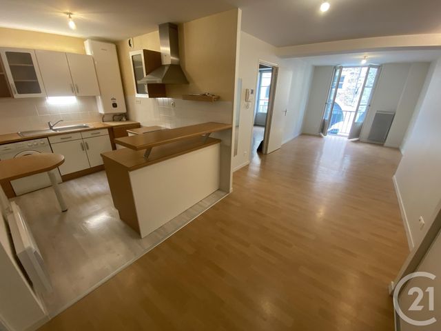 Appartement T2 à vendre - 2 pièces - 44.95 m2 - FOUGERES - 35 - BRETAGNE - Century 21 Gambetta