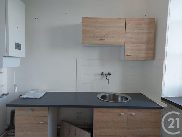 Appartement à louer - 2 pièces - 40.0 m2 - FOUGERES - 35 - BRETAGNE - Century 21 Gambetta